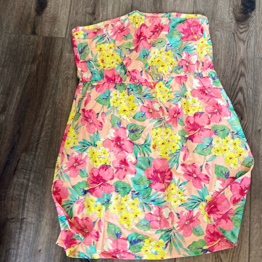 Strapless dress